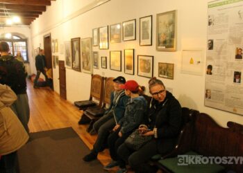 Noc Muzeów w Krotoszynie przyciągnęła tłumy. Zwiedzający odkrywali podziemia i świat fantasy