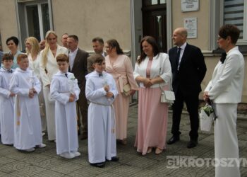 Wyjątkowy dzień dla 36 dzieci. Uroczystość I Komunii Świętej w krotoszyńskiej bazylice
