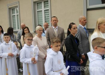 Wyjątkowy dzień dla 36 dzieci. Uroczystość I Komunii Świętej w krotoszyńskiej bazylice