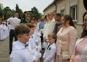 Wyjątkowy dzień dla 36 dzieci. Uroczystość I Komunii Świętej w krotoszyńskiej bazylice