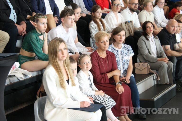 Sportowe święto w Zdunach! Burmistrz nagrodził najlepszych zawodników i trenerów