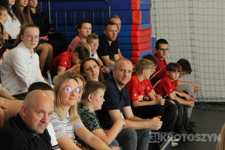 Sportowe święto w Zdunach! Burmistrz nagrodził najlepszych zawodników i trenerów