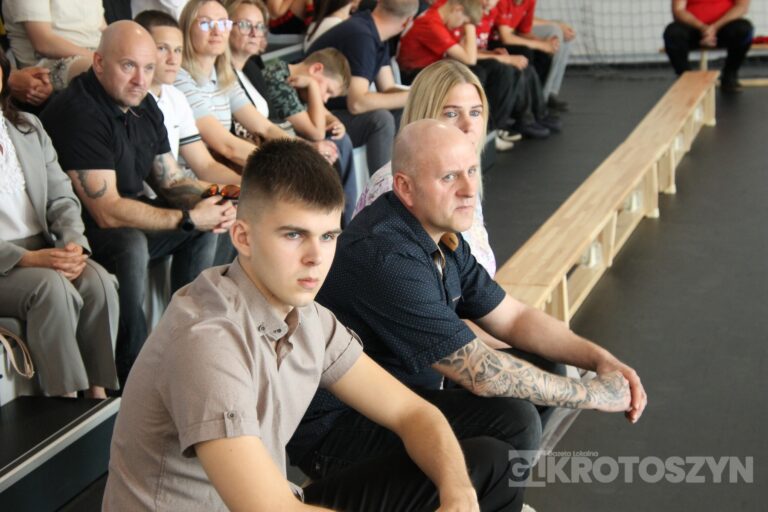 Sportowe święto w Zdunach! Burmistrz nagrodził najlepszych zawodników i trenerów