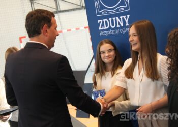 Sportowe święto w Zdunach! Burmistrz nagrodził najlepszych zawodników i trenerów
