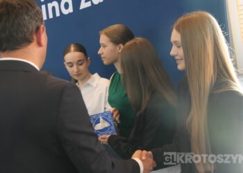 Sportowe święto w Zdunach! Burmistrz nagrodził najlepszych zawodników i trenerów