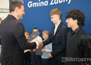 Sportowe święto w Zdunach! Burmistrz nagrodził najlepszych zawodników i trenerów
