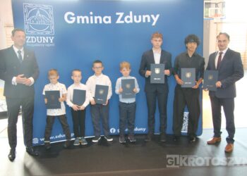 Sportowe święto w Zdunach! Burmistrz nagrodził najlepszych zawodników i trenerów