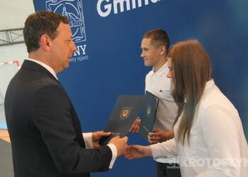 Sportowe święto w Zdunach! Burmistrz nagrodził najlepszych zawodników i trenerów
