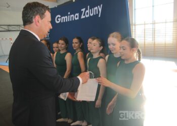 Sportowe święto w Zdunach! Burmistrz nagrodził najlepszych zawodników i trenerów