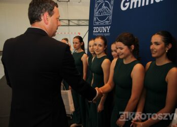 Sportowe święto w Zdunach! Burmistrz nagrodził najlepszych zawodników i trenerów