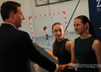 Sportowe święto w Zdunach! Burmistrz nagrodził najlepszych zawodników i trenerów