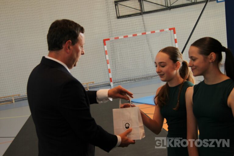 Sportowe święto w Zdunach! Burmistrz nagrodził najlepszych zawodników i trenerów
