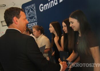 Sportowe święto w Zdunach! Burmistrz nagrodził najlepszych zawodników i trenerów