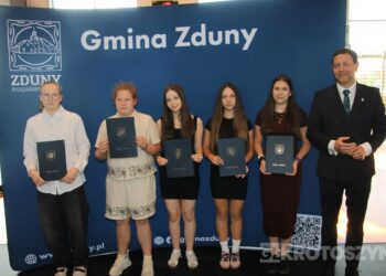Sportowe święto w Zdunach! Burmistrz nagrodził najlepszych zawodników i trenerów