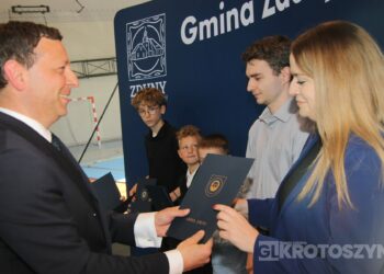 Sportowe święto w Zdunach! Burmistrz nagrodził najlepszych zawodników i trenerów