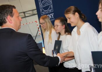 Sportowe święto w Zdunach! Burmistrz nagrodził najlepszych zawodników i trenerów