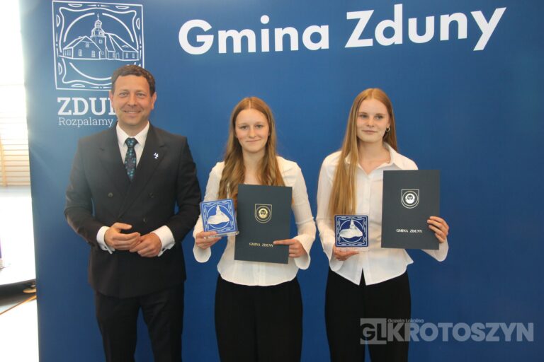 Sportowe święto w Zdunach! Burmistrz nagrodził najlepszych zawodników i trenerów