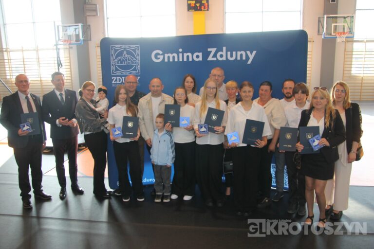 Sportowe święto w Zdunach! Burmistrz nagrodził najlepszych zawodników i trenerów