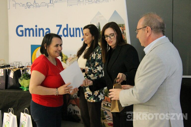 Geograficzni mistrzowie powiatu wyłonieni! Emocjonująca rywalizacja w Zdunach