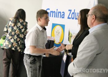 Geograficzni mistrzowie powiatu wyłonieni! Emocjonująca rywalizacja w Zdunach