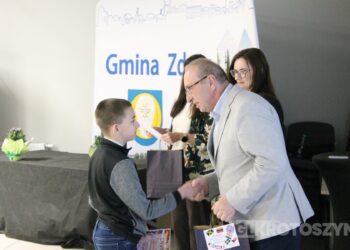 Geograficzni mistrzowie powiatu wyłonieni! Emocjonująca rywalizacja w Zdunach