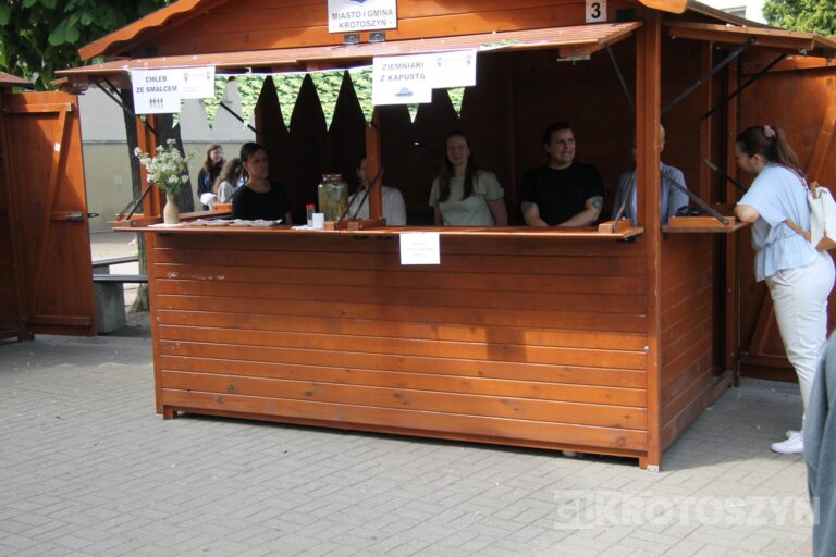 Wojsko, motocykle i tłumy mieszkańców. „Czwórka” znów połączyła pokolenia