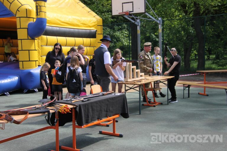 Wojsko, motocykle i tłumy mieszkańców. „Czwórka” znów połączyła pokolenia