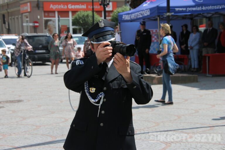 Strażacy świętowali w Krotoszynie. Były odznaczenia, awanse i widowiskowy piknik ratowniczy