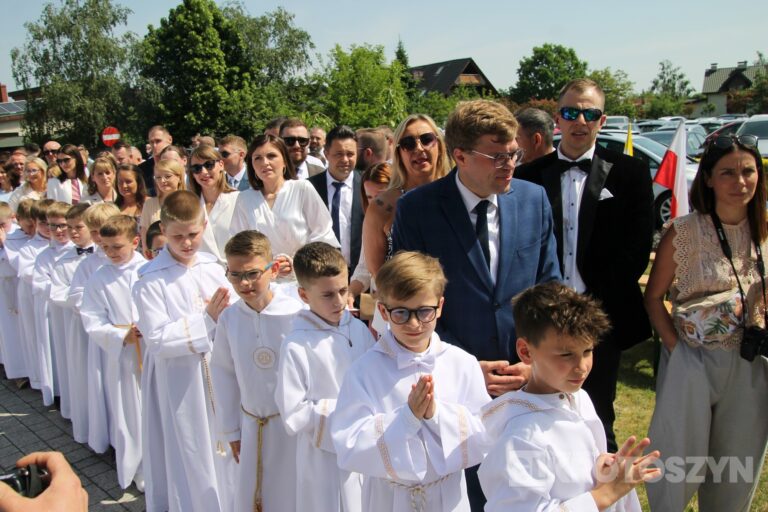 Dzieci przyjęły Chrystusa do swojego serca w parafii pw. św. Marii Magdaleny w Krotoszynie