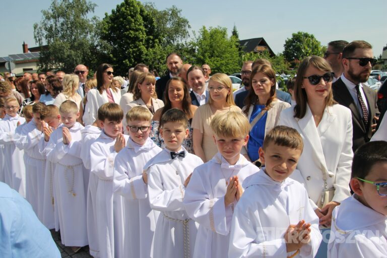 Dzieci przyjęły Chrystusa do swojego serca w parafii pw. św. Marii Magdaleny w Krotoszynie