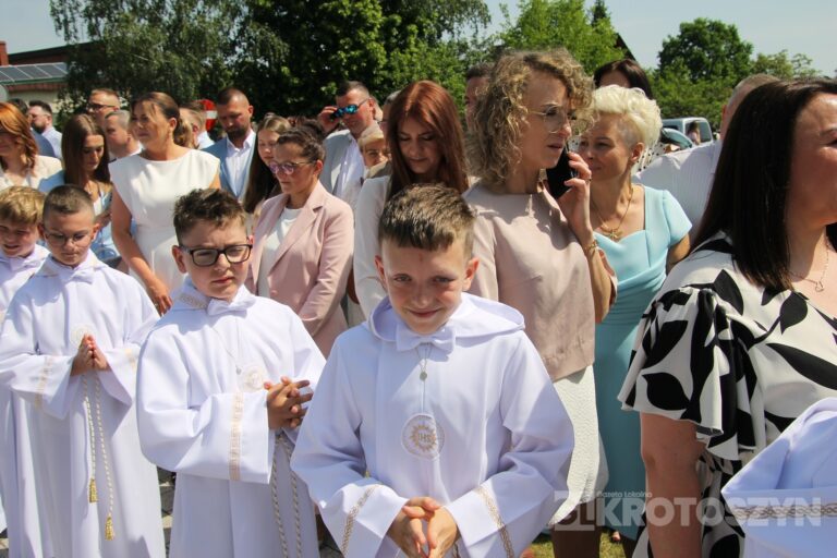 Dzieci przyjęły Chrystusa do swojego serca w parafii pw. św. Marii Magdaleny w Krotoszynie