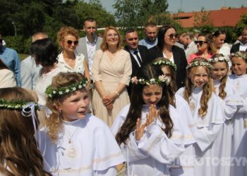 Dzieci przyjęły Chrystusa do swojego serca w parafii pw. św. Marii Magdaleny w Krotoszynie