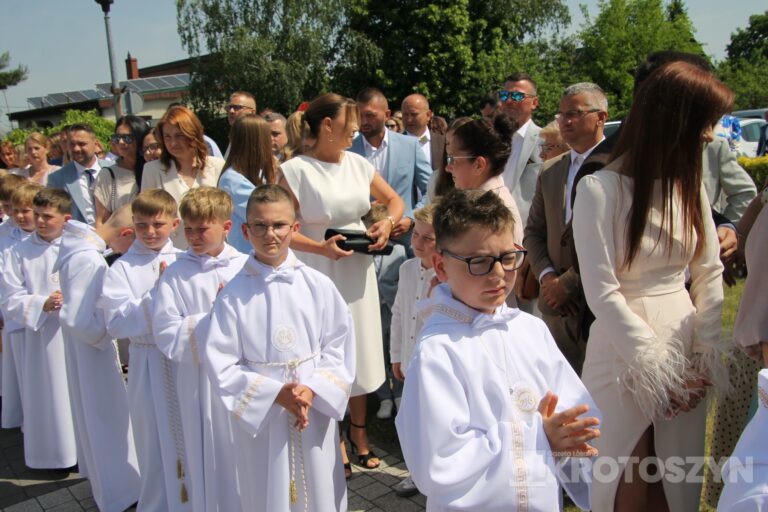 Dzieci przyjęły Chrystusa do swojego serca w parafii pw. św. Marii Magdaleny w Krotoszynie