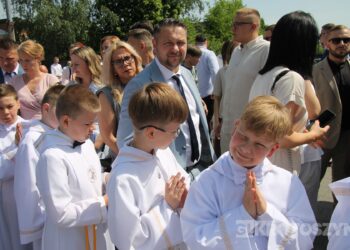 Dzieci przyjęły Chrystusa do swojego serca w parafii pw. św. Marii Magdaleny w Krotoszynie