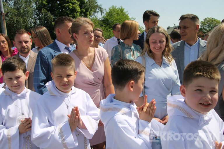 Dzieci przyjęły Chrystusa do swojego serca w parafii pw. św. Marii Magdaleny w Krotoszynie