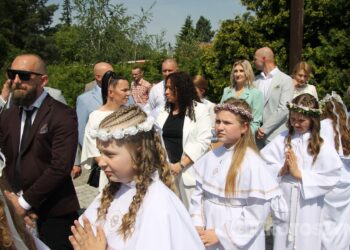 Dzieci przyjęły Chrystusa do swojego serca w parafii pw. św. Marii Magdaleny w Krotoszynie