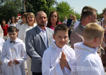 Dzieci przyjęły Chrystusa do swojego serca w parafii pw. św. Marii Magdaleny w Krotoszynie