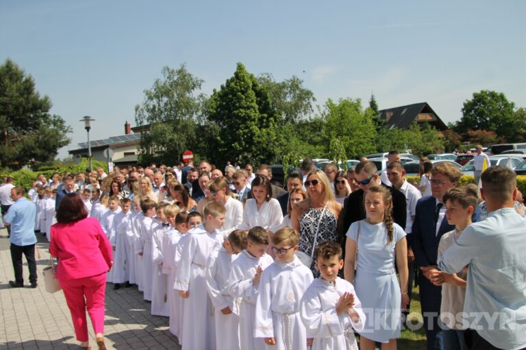 Dzieci przyjęły Chrystusa do swojego serca w parafii pw. św. Marii Magdaleny w Krotoszynie