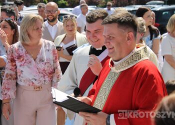 Dzieci przyjęły Chrystusa do swojego serca w parafii pw. św. Marii Magdaleny w Krotoszynie
