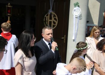 Dzieci przyjęły Chrystusa do swojego serca w parafii pw. św. Marii Magdaleny w Krotoszynie