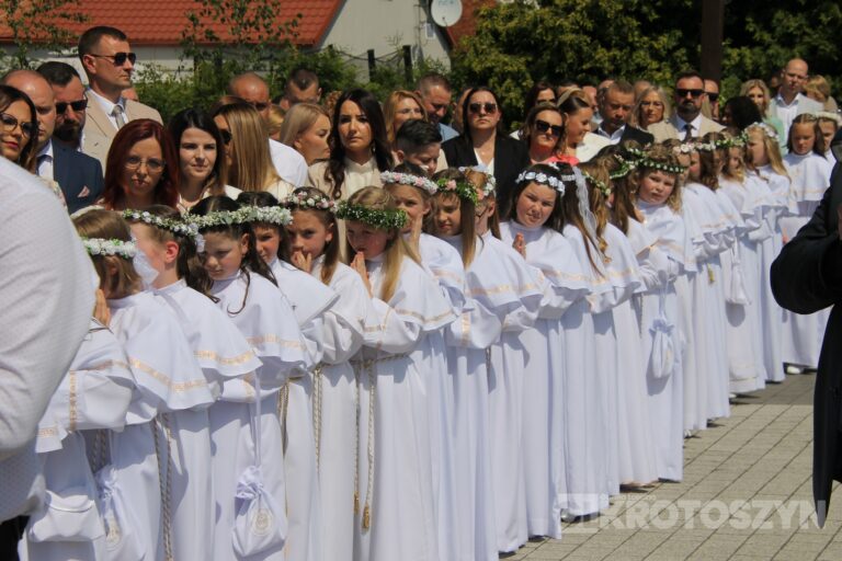 Dzieci przyjęły Chrystusa do swojego serca w parafii pw. św. Marii Magdaleny w Krotoszynie