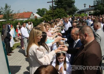Dzieci przyjęły Chrystusa do swojego serca w parafii pw. św. Marii Magdaleny w Krotoszynie