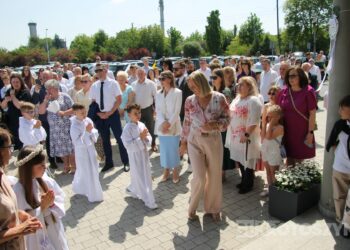 Dzieci przyjęły Chrystusa do swojego serca w parafii pw. św. Marii Magdaleny w Krotoszynie