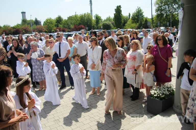 Dzieci przyjęły Chrystusa do swojego serca w parafii pw. św. Marii Magdaleny w Krotoszynie