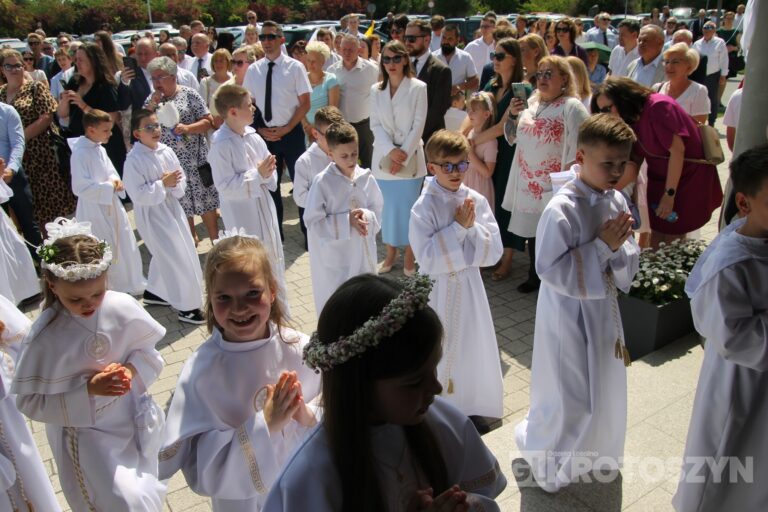 Dzieci przyjęły Chrystusa do swojego serca w parafii pw. św. Marii Magdaleny w Krotoszynie