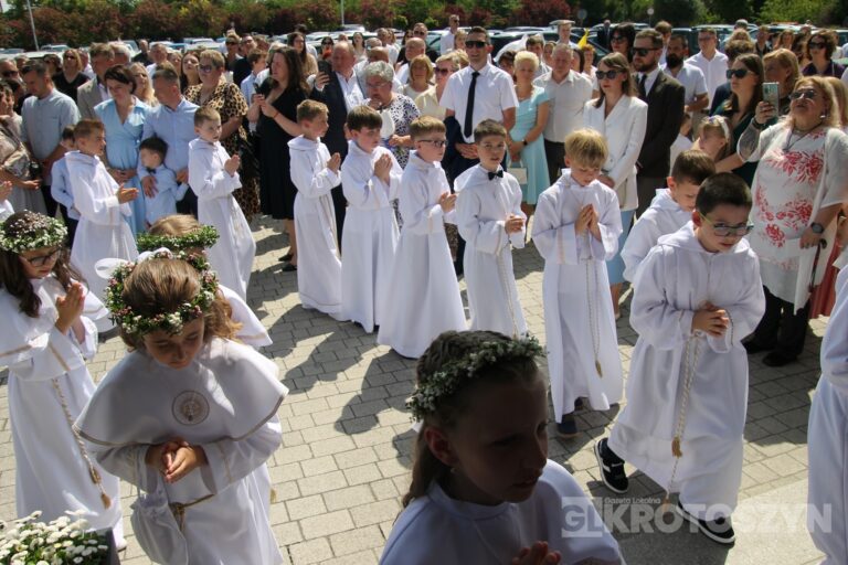 Dzieci przyjęły Chrystusa do swojego serca w parafii pw. św. Marii Magdaleny w Krotoszynie