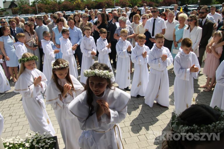 Dzieci przyjęły Chrystusa do swojego serca w parafii pw. św. Marii Magdaleny w Krotoszynie