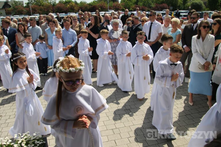 Dzieci przyjęły Chrystusa do swojego serca w parafii pw. św. Marii Magdaleny w Krotoszynie