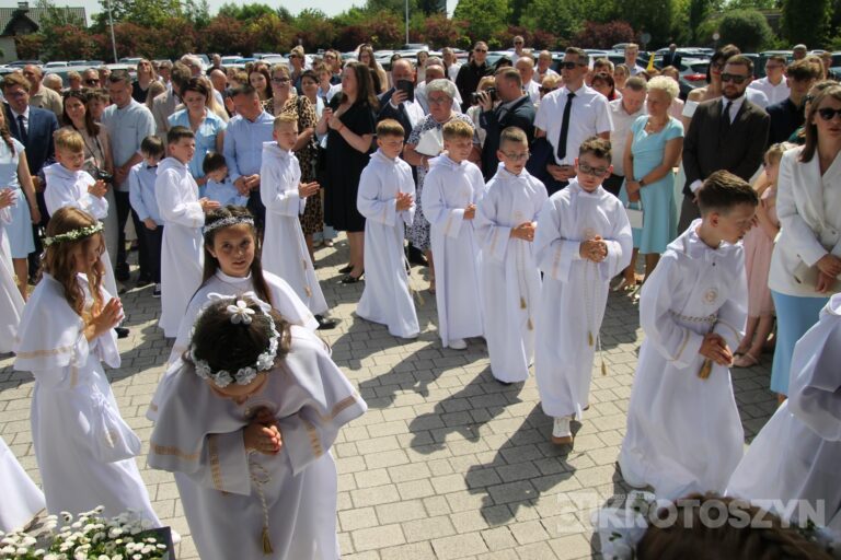 Dzieci przyjęły Chrystusa do swojego serca w parafii pw. św. Marii Magdaleny w Krotoszynie