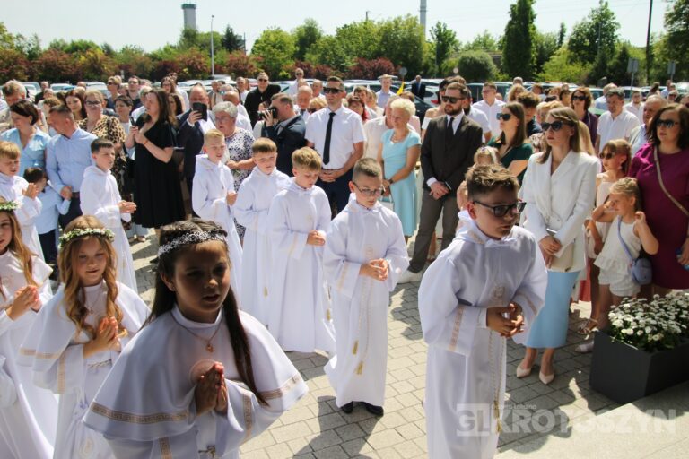 Dzieci przyjęły Chrystusa do swojego serca w parafii pw. św. Marii Magdaleny w Krotoszynie